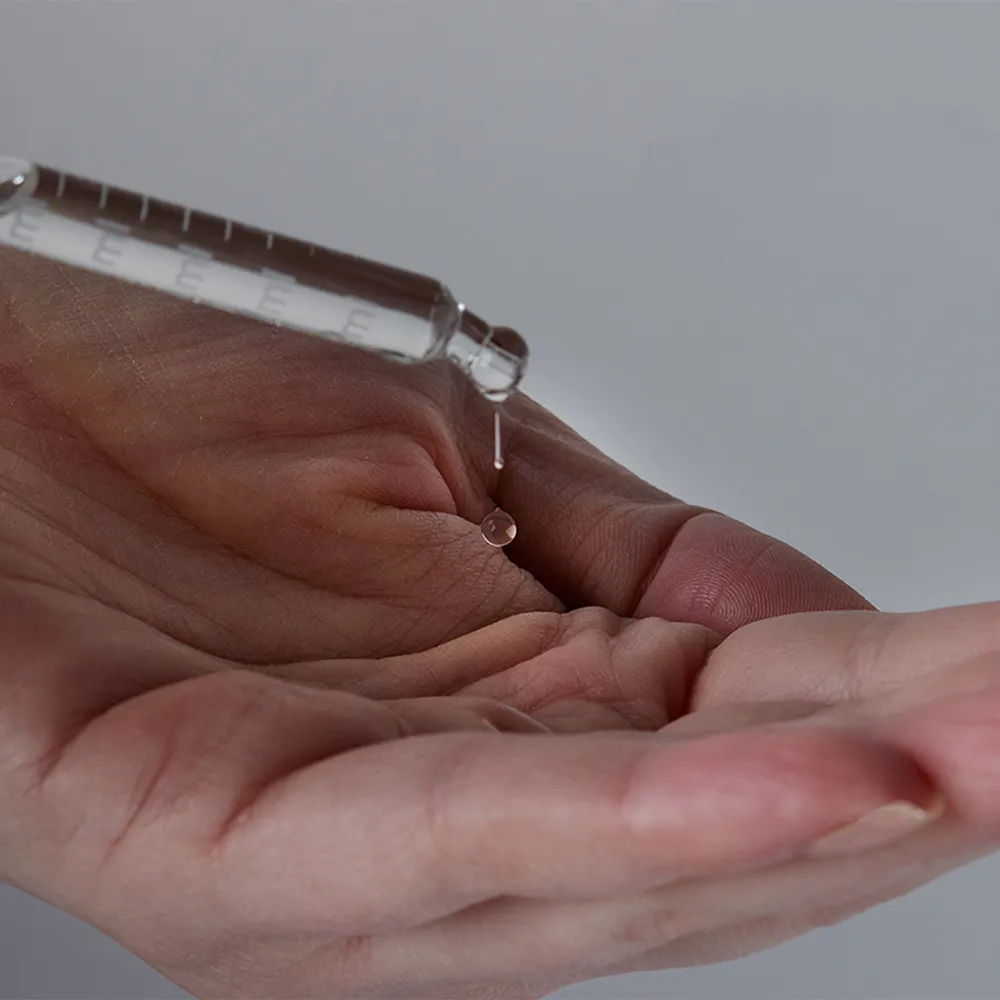 Medik8 HYDR8 B5™ Liquid Rehydration Serum - Image 2