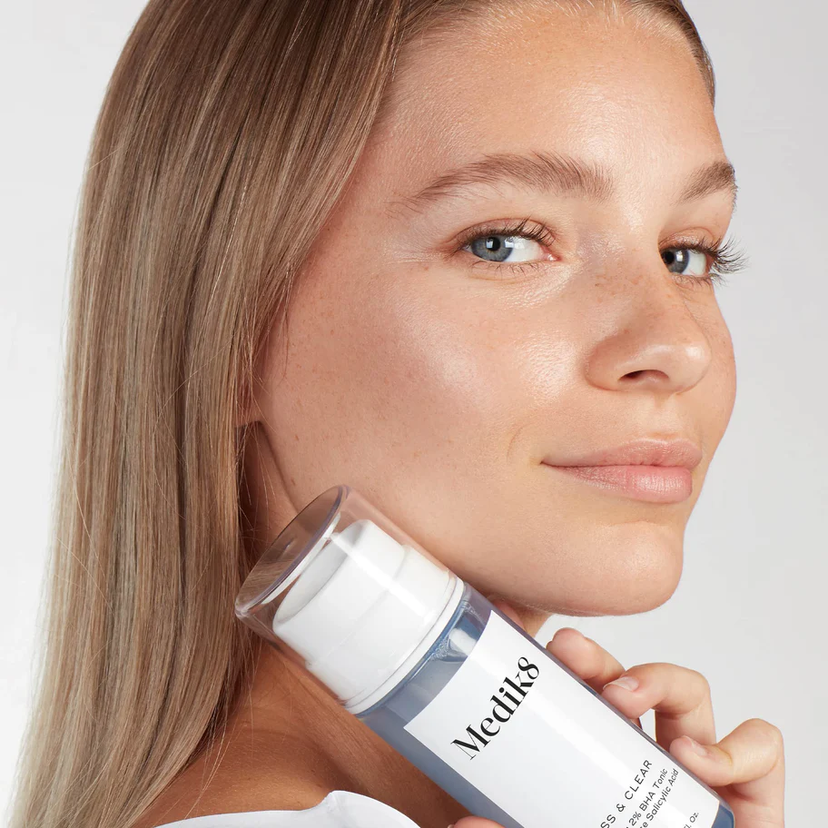 Medik8 Press & Clear™ – 2% BHA Exfoliating Tonic (150ml) - Image 2